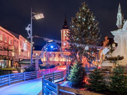 Bild vom kika Eiszauber am Rathausplatz. (Foto: Josef Bollwein)