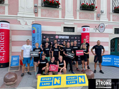 Das Team vom Wednesday Workout am Rathausplatz. (Foto: Alexander Hauch | Spartan Race)