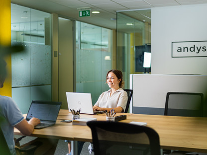 Der neue andys-Office Standort am Europaplatz 7 bietet den Nutzern auf einer 500 m2 großen Bürofläche gleich 40 Arbeitsplätze. (Foto: andys.cc)