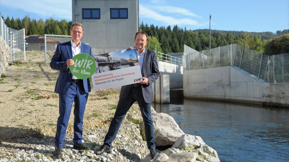 EVN-Vorstandssprecher Stefan Szyszkowitz und Bürgermeister Matthias Stadler. (Foto: Wolfgang Mayer)