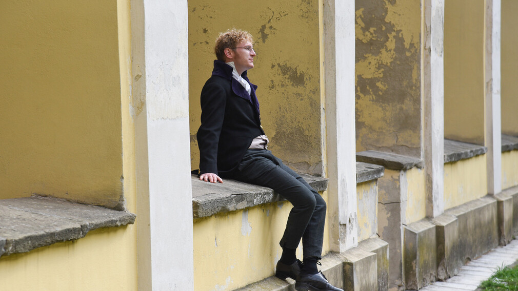 Franz Schubert-Darsteller Johannes Schmid in einer Filmszene von "Romantik! Schubert!". (Foto: Kreativlösung) 