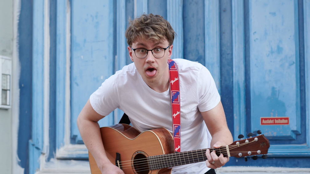 Roman James musiziert am 24. September in der Linzer Straße.