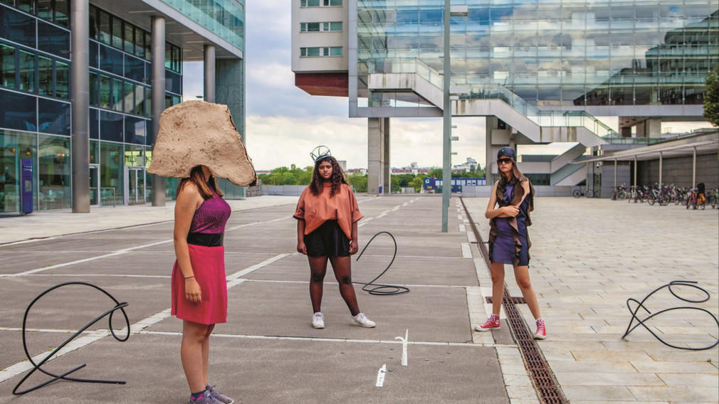 „Donauspuren - digitale Weite und andere Dinge“, 2019 HD 10min (Foto: Carola Dertnig)
