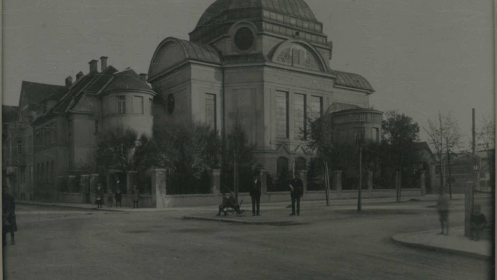 Fotoansicht der Synagoge kurz nach der Eröffnung. (Foto: Stadtmuseum)