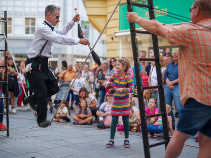 Ein Künstler des Bravissimo Straßenkunstfestivals. (Foto: Josef Bollwein)