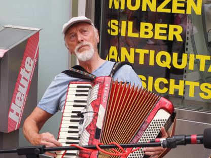 (c) Rlebnisreich
