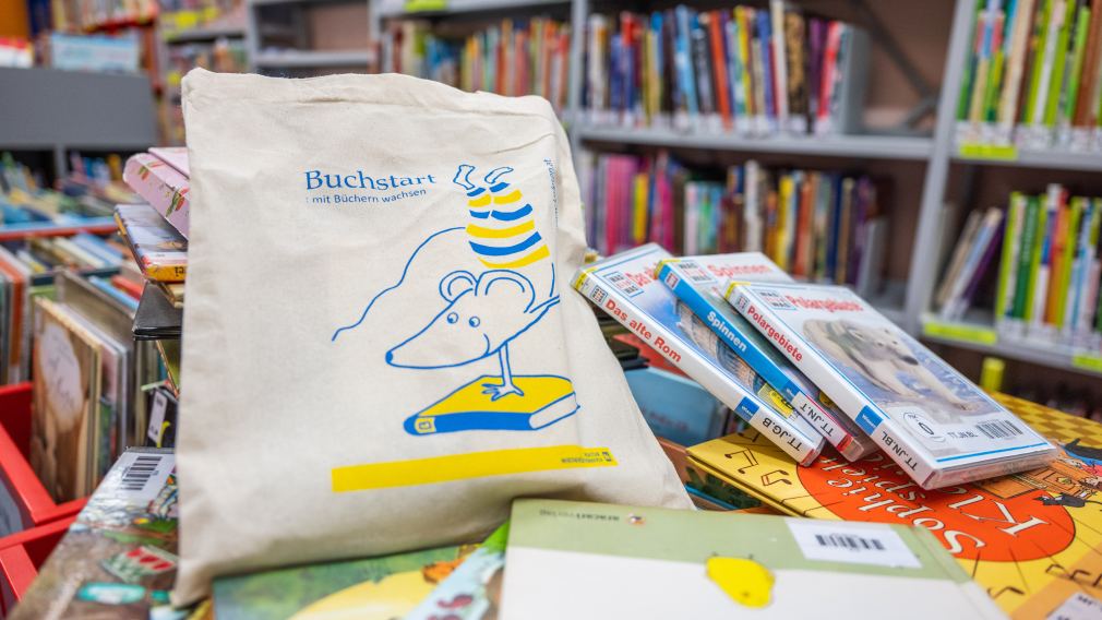 Buchstart Sackerl in der Stadtbücherei St. Pölten. (Foto: Arman Kalteis)