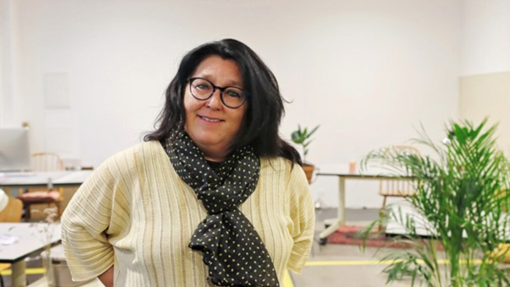Foto von Autorin Ursula Novak.
