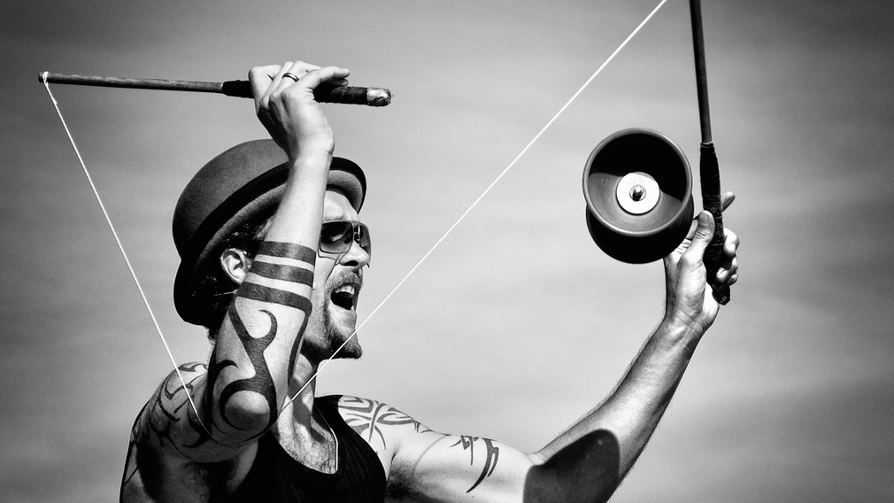 Straßen- und Zirkuskünstler El Diabolero. (Foto: Nicole Oestreich)