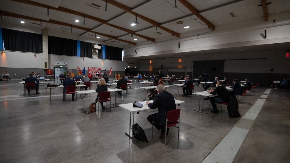 Blick in Saal im VAZ bei Sitzung des Gemeinderates.(Foto: Josef Vorlaufer)