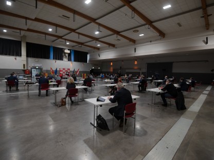 Blick in Saal im VAZ bei Sitzung des Gemeinderates.(Foto: Josef Vorlaufer)