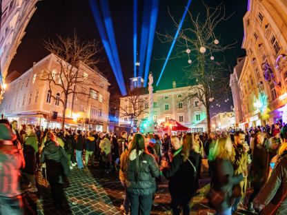 Silvesterfeierlichkeiten 2022/2023 am Herrenplatz. (Foto: Josef Bollwein)