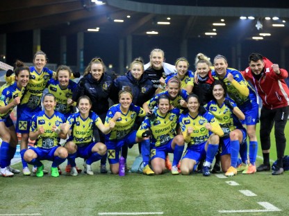 Gruppenbild der spusu SKN Frauenmannschaft.(Foto: Tom Seiss)