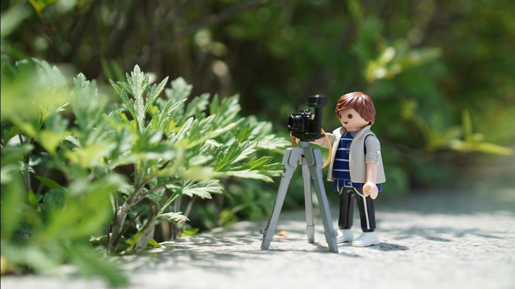 Playmobil Männchen mit Filmkamera. (Foto: Pixabay | fudowakira0)