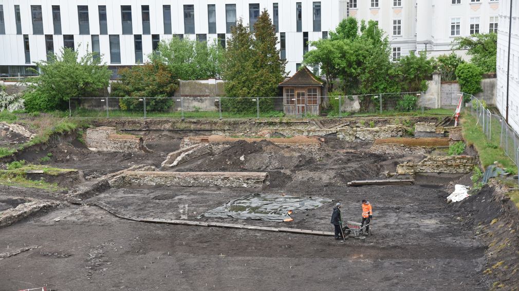 Die archäologischen Ausgrabungen auf dem Grund der Diözese St. Pölten. (Foto: Josef Vorlaufer)