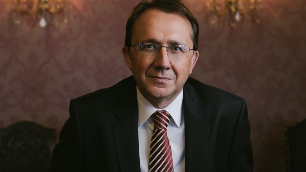 Portrait Bürgermeister Matthias Stadler (Foto Konstantin Taufner-Mikulitsch). 