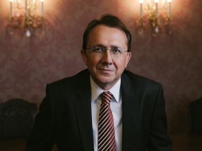 Portrait Bürgermeister Matthias Stadler (Foto Konstantin Taufner-Mikulitsch). 