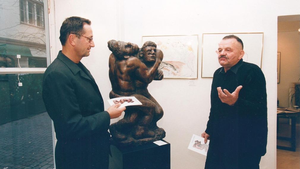 Alfred Hrdlicka stellte seine Skulpturen in der Galerie in der Schreinergasse aus.