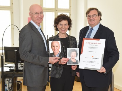 Vizebürgermeister Ing. Franz Gunacker mit Andrea Haftner,MSc und Mag. Gerhard Habitzl.(Foto: Josef Vorlaufer)