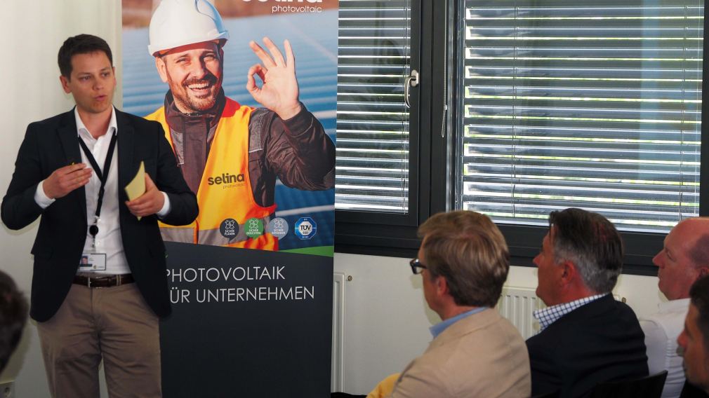 (c) Rlebnisreich