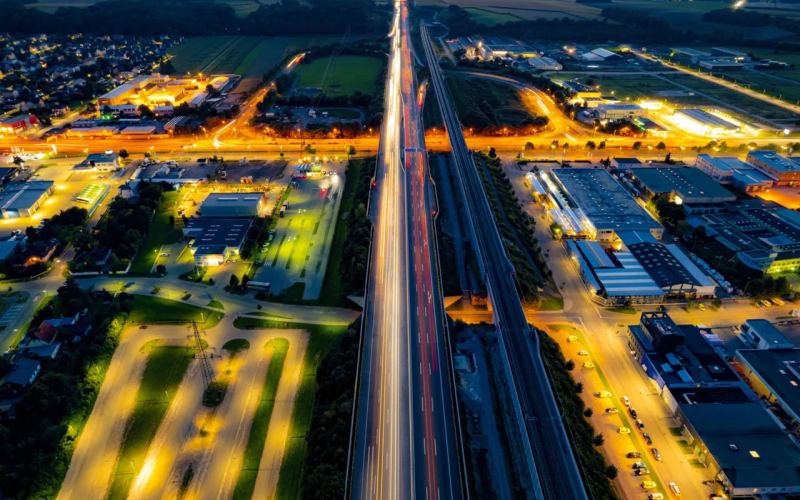 A1 auf Höhe St. Pölten bei Nacht (Foto: Josef Bollwein)