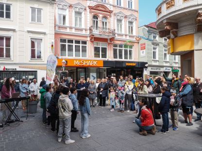 Hier spielt musik.stp City live!  - Duo Nonstop und Kinderchor 