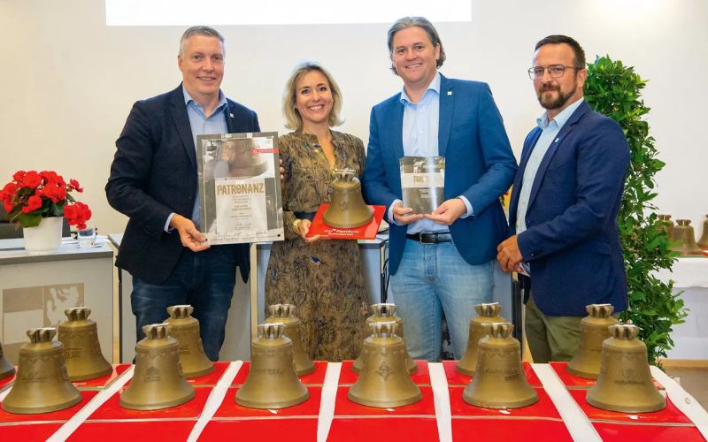 Das Führungsteam der »Plattform« (v. re.): General­sekretär Matthias Weiländer, Obmann Dominik Mesner (GF Vermessung Schubert) und die Stellvertreter Daniela Kittel, (Juwelier Shop Dunky und Präsidentin der »Freunde der Kultur in St. Pölten«) sowie Markus Mayer, Rechtsanwalt und Präsident der SKN-Basketballer. © Rlebnisreich-Marketing