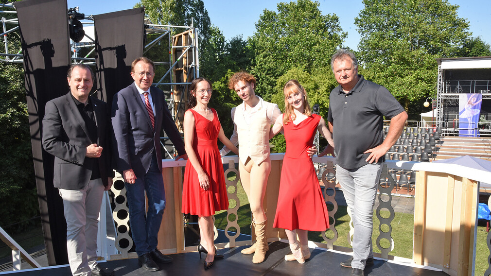 Alfred Kellner, Matthias Stadler, Anastasia Irmiyaeva, Florient Cador, Rachel Carrier und Michael Fichtenbaum. (Foto: Josef Vorlaufer)