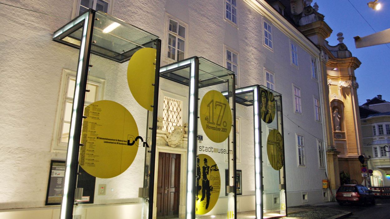 (c) Stadtmuseum