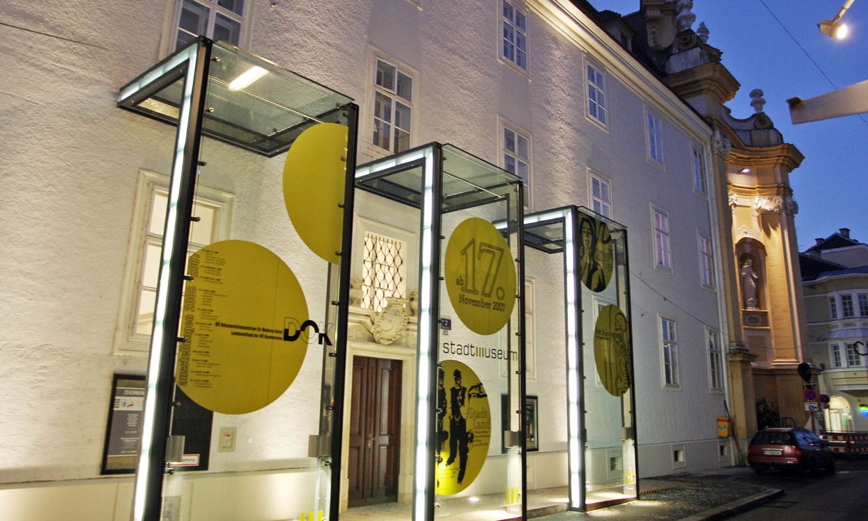 (c) Stadtmuseum