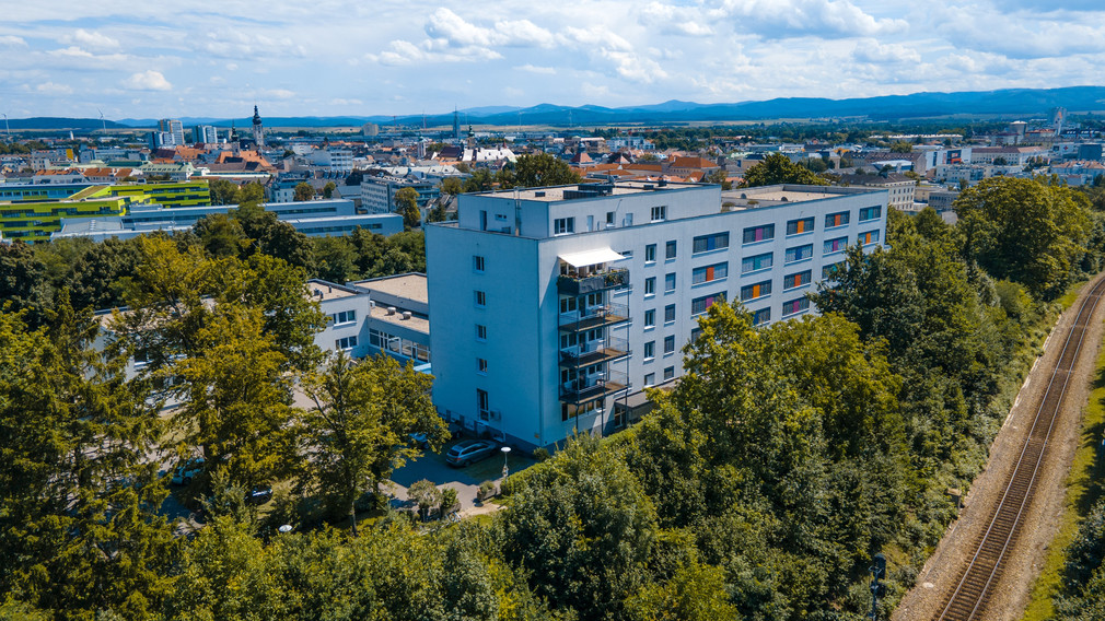 Die Volkshochschule ist in der Kolpingstraße 1 zu finden. (Foto: Arman Kalteis)