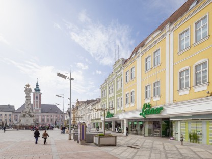 Möbelhaus Leiner am Rathausplatz St. Pölten. (Foto: Franz Brück)