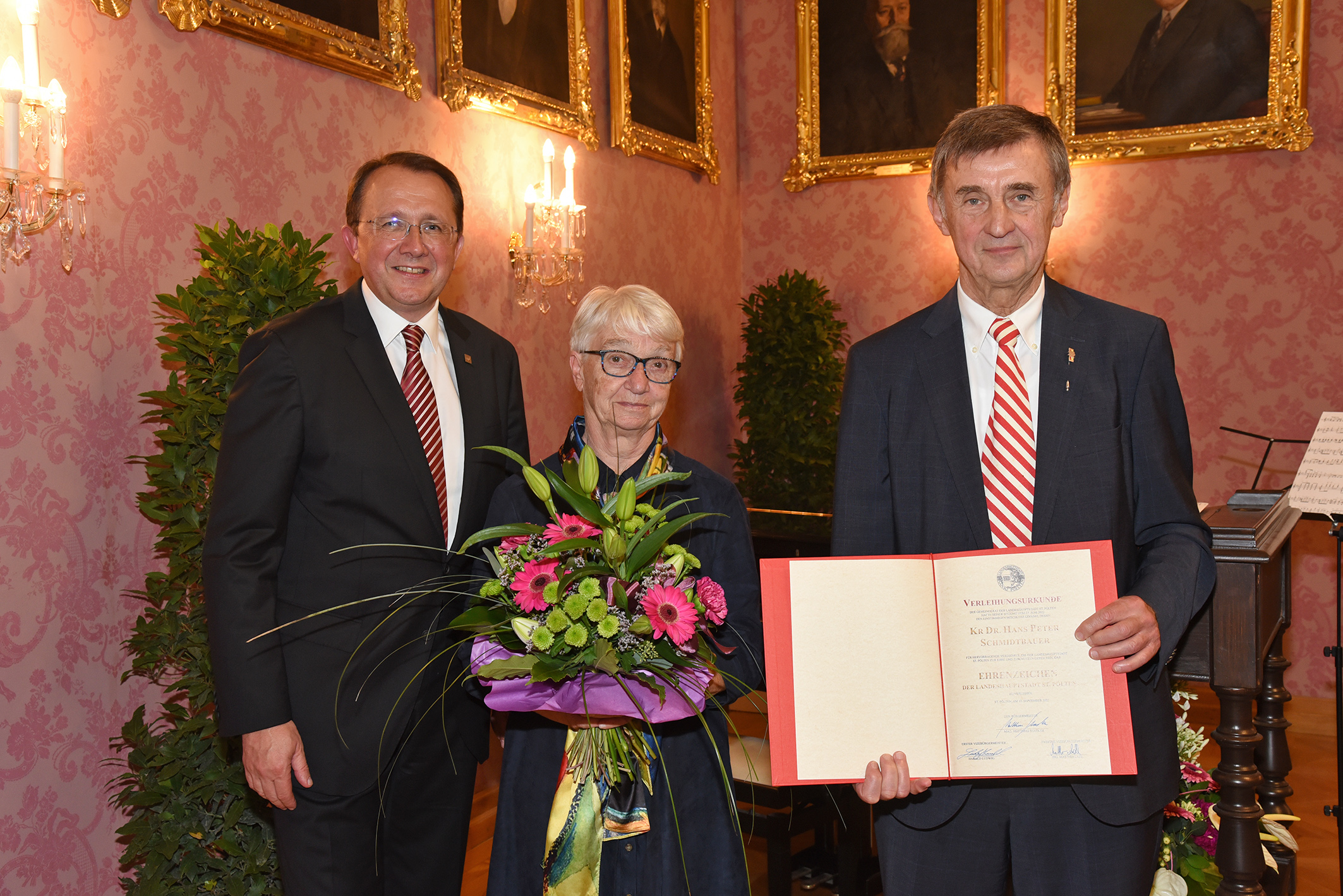 Ehrenzeichenverleihung Schmidtbauer