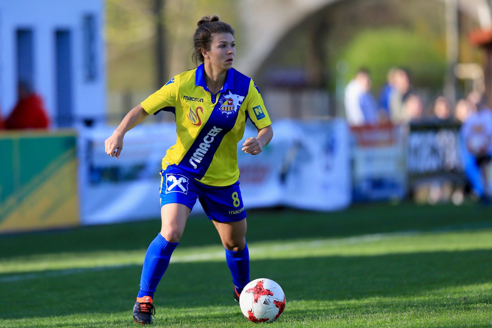 Hinter Mateja Zver (14) und Fanni Vago (13, beide St. Plten) ist die U-19-Teamstrmerin mit acht Treffen drittbeste Torschtzin in der Herbstmeisterschaft. SK Sturm Graz Frauen - Thema auf chad-manufacturing.com