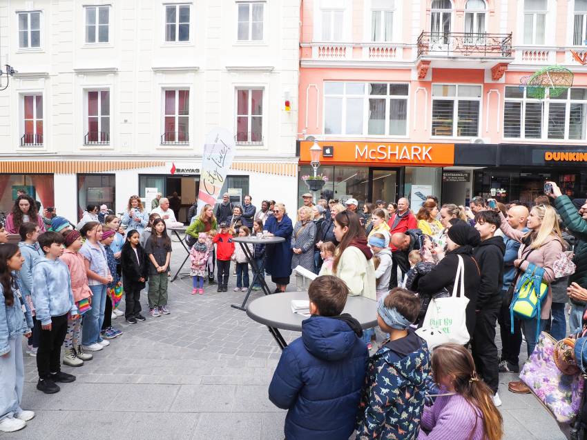 Hier spielt musik.stp City live!  - Duo Nonstop und Kinderchor