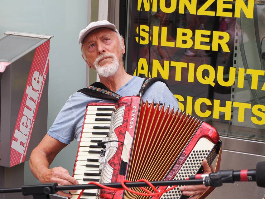(c) Rlebnisreich