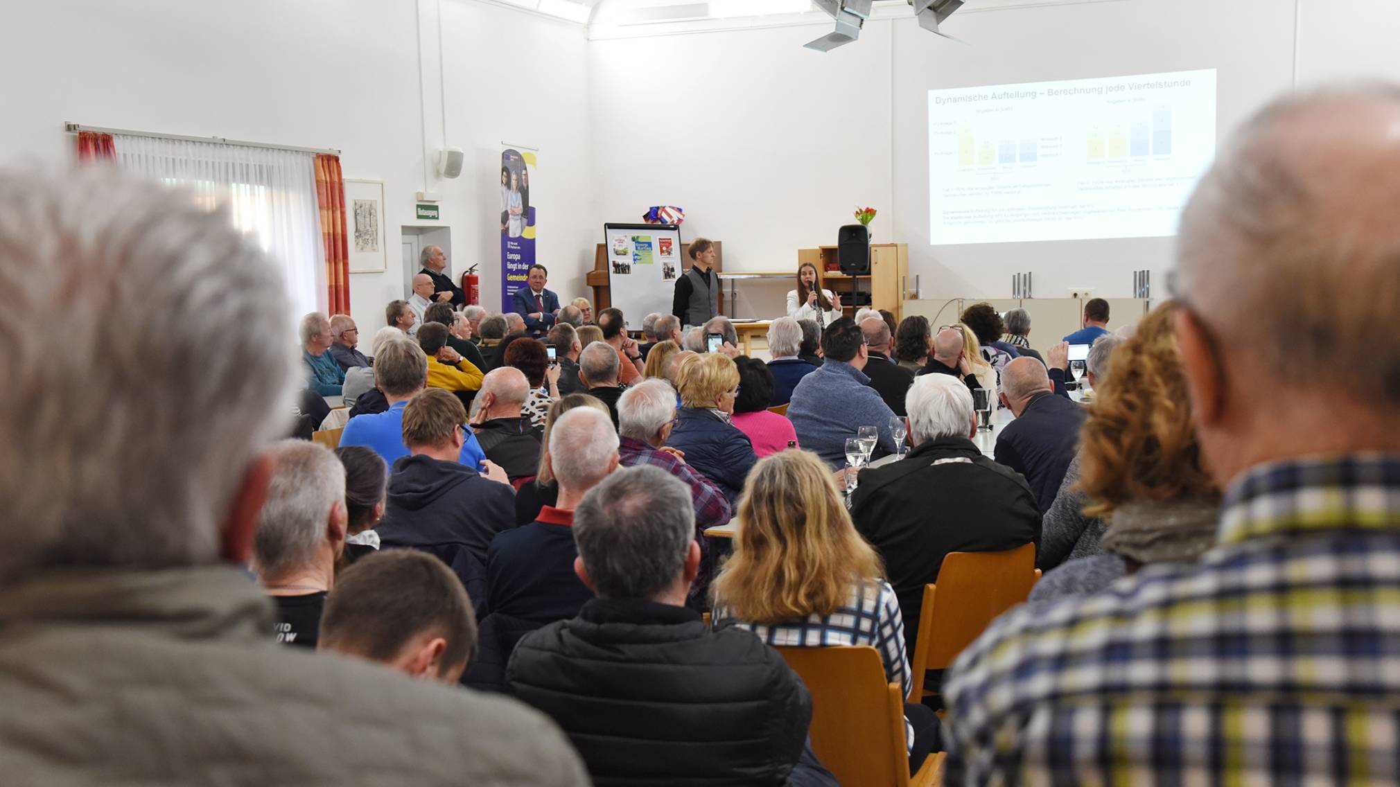 Voller Saal bei der Infoveranstaltung in St. Georgen. (Foto: Josef Vorlaufer)
