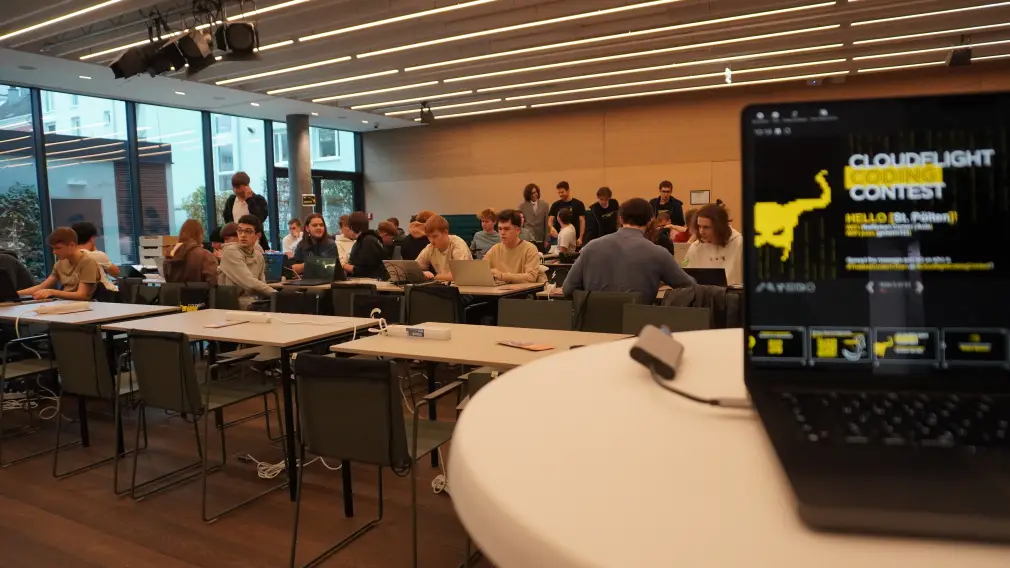 Cofding Cloudflight Coding Contest im Raiffeisen Corner – St. Pölten